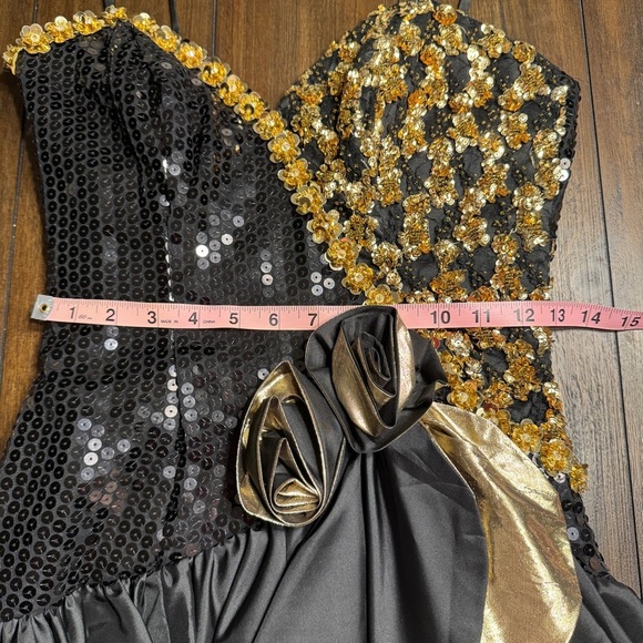 Vintage Alyce Designs Black & Gold Sequin Cocktail Dress | Size 6 (Fits Like 4) - Picture 7 of 11